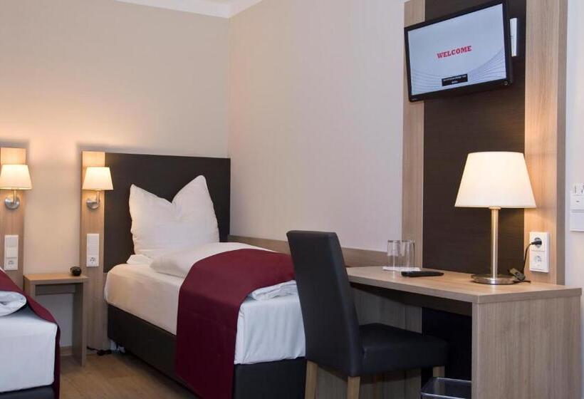 컴포트 룸, Troll S Brauhaus