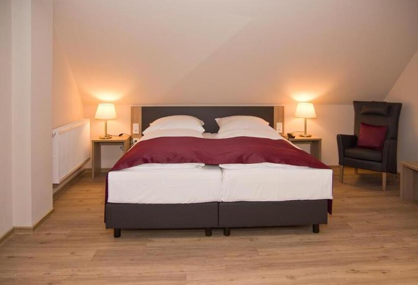 수피리어 룸, Troll S Brauhaus