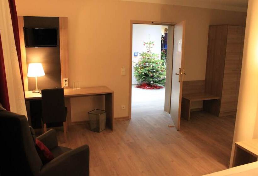 스탠다드 룸, Troll S Brauhaus