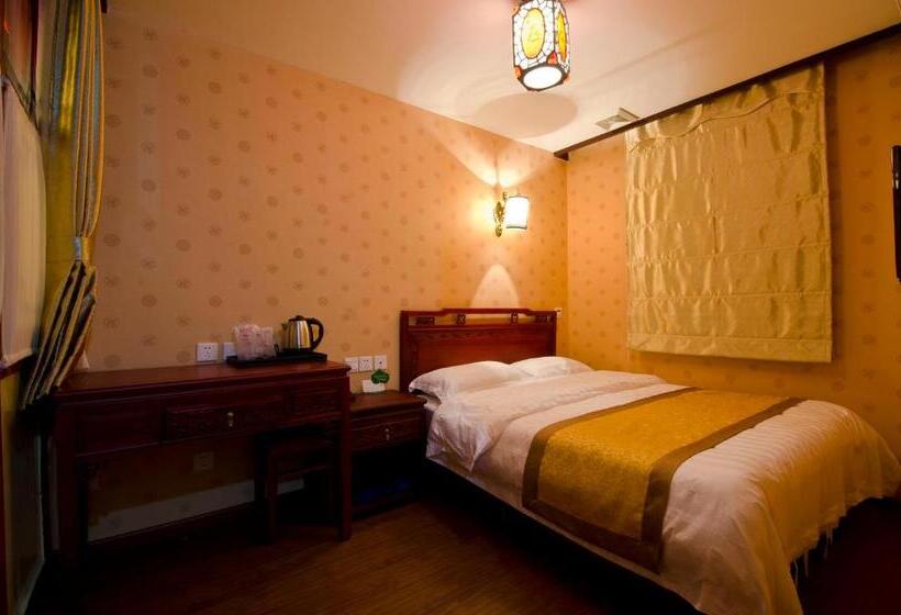 Номер Стандарт, Qianmen Courtyard