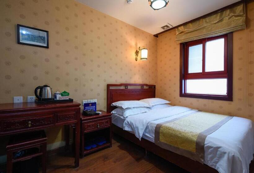 Номер Стандарт, Qianmen Courtyard