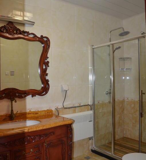 Люкс Повышенной Комфортности, Qianmen Courtyard