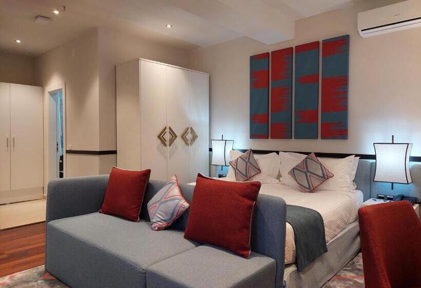 استودیو اجرایی, Somerset City Centre Atyrau