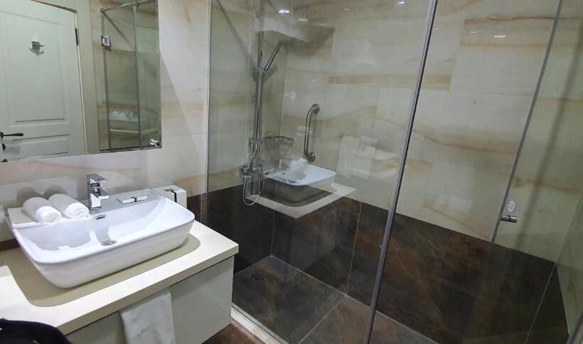 آپارتمان مدیریتی 2 خوابه, Somerset City Centre Atyrau