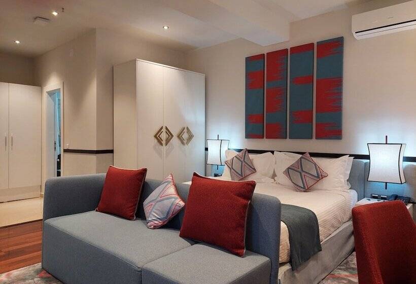 استودیو اجرایی, Somerset City Centre Atyrau