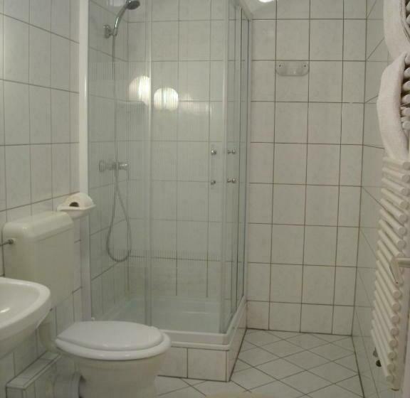 غرفة قياسية, Fodor