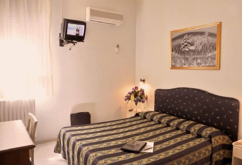 חדר סטנדרט, Genius