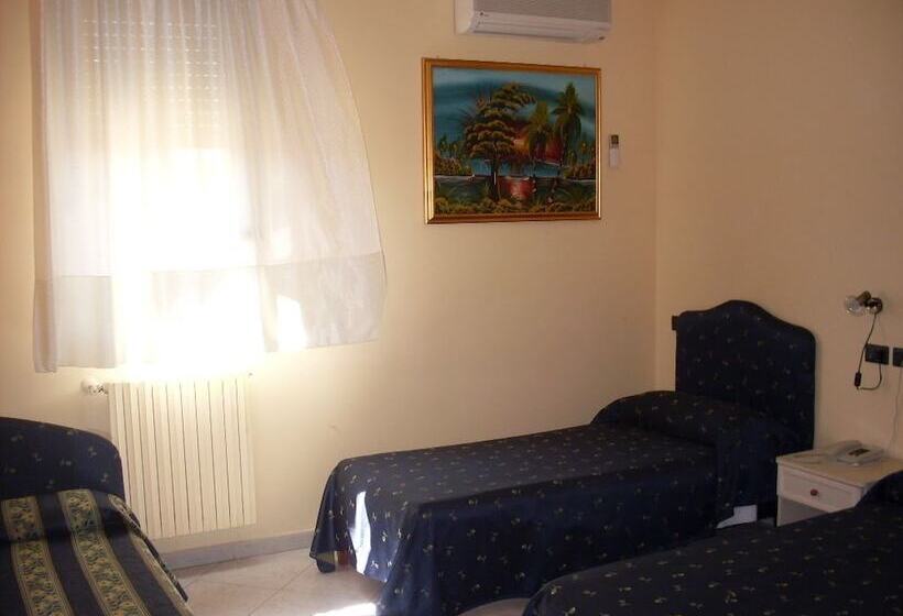 חדר סטנדרט לשלושה, Genius