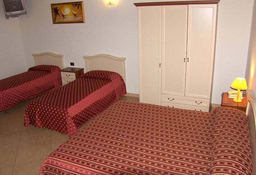 חדר סטנדרט לארבעה, Genius