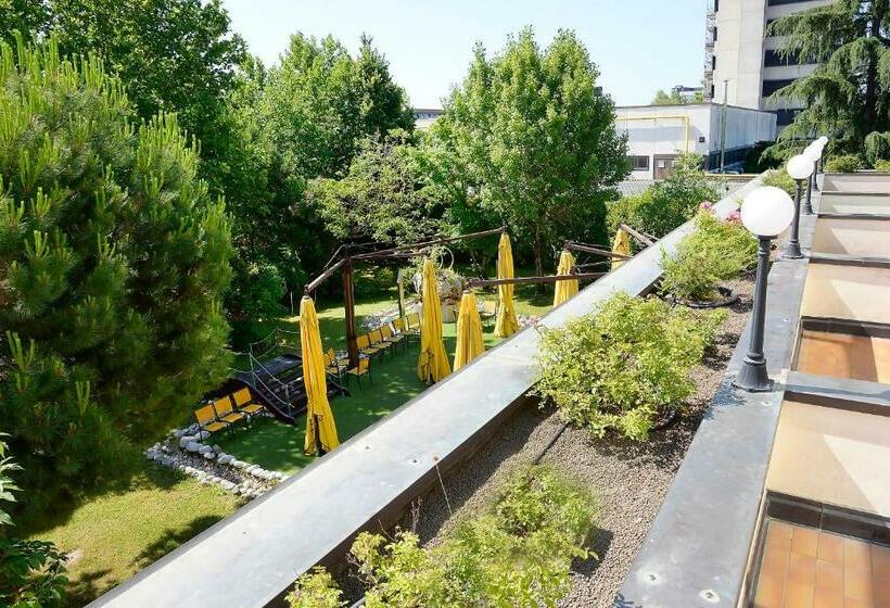 Номер Комфорт, Il Maglio