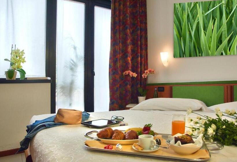 Номер Комфорт, Il Maglio