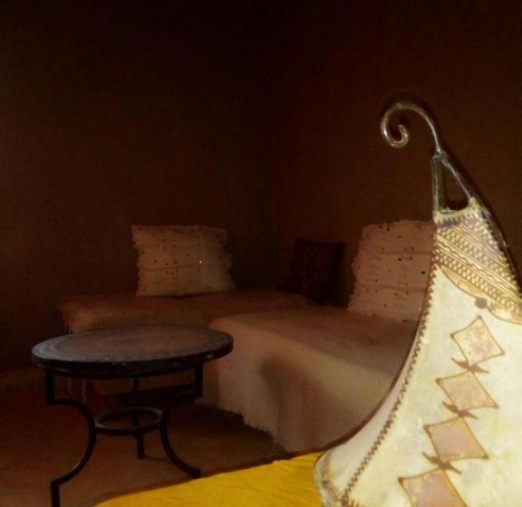 スタンダードトリプルルーム, Kasbah Erg Chebbi