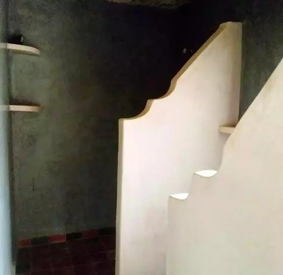 اتاق استاندارد سه نفره, Kasbah Erg Chebbi