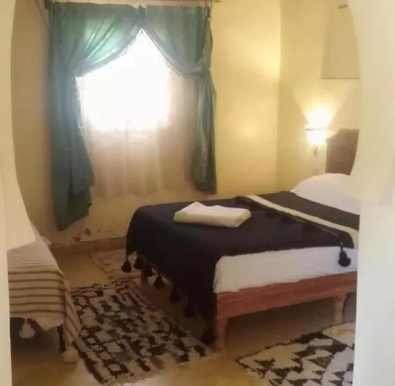 اتاق استاندارد سه نفره, Kasbah Erg Chebbi