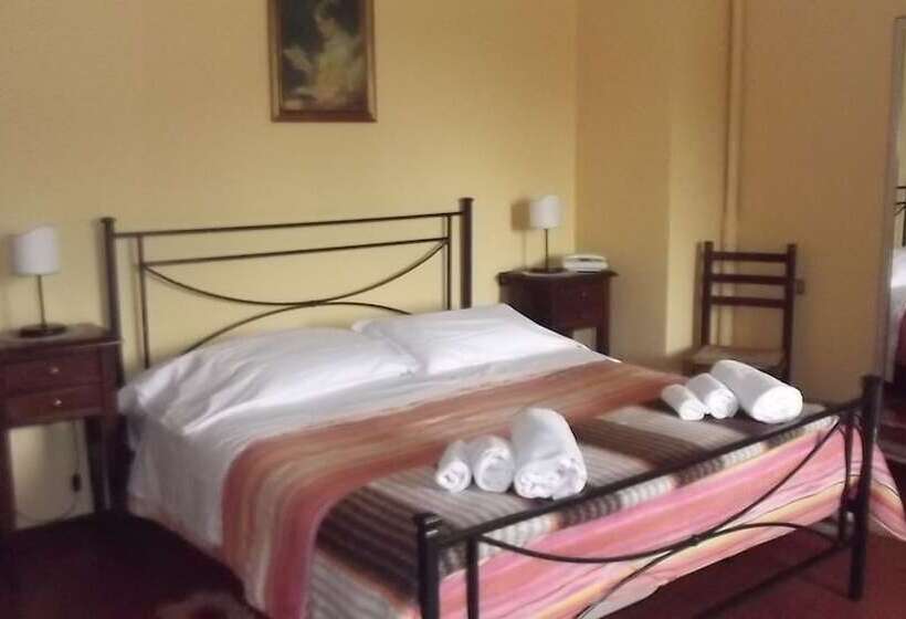 اتاق خانوادگی با سرویس بهداشتی مشترک, La Rocca Dei Malatesta