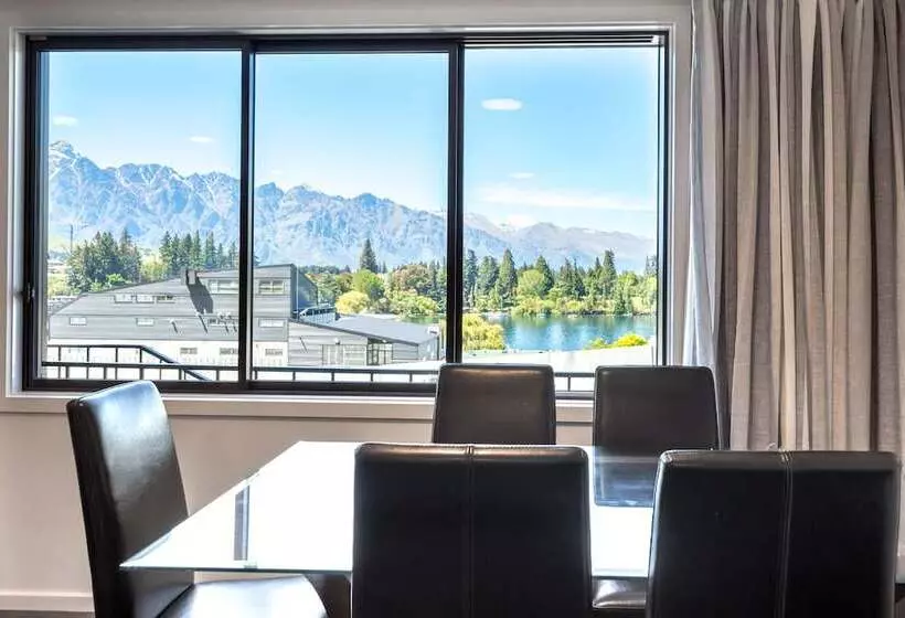 1 Bedroom Apartment Lake View, Lomond Lodge Motel & Apartments