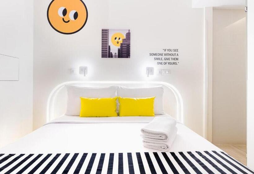 اتاق استاندارد, Mood Hotel Pattaya