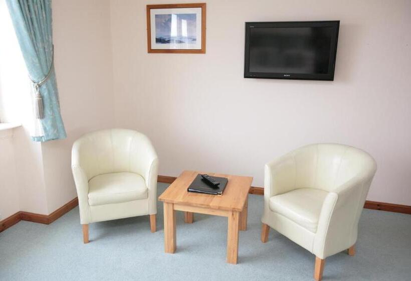 חדר דלוקס נוף לים, The Ship Inn