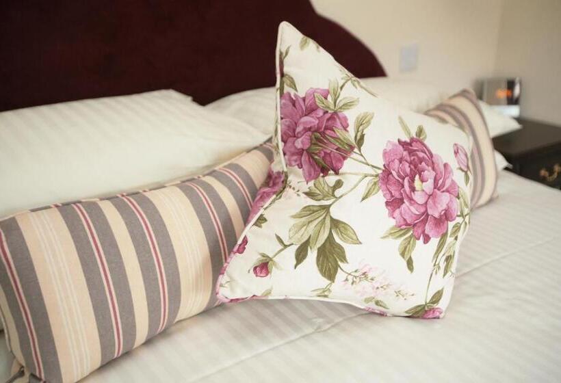 חדר סטנדרט, The Ship Inn