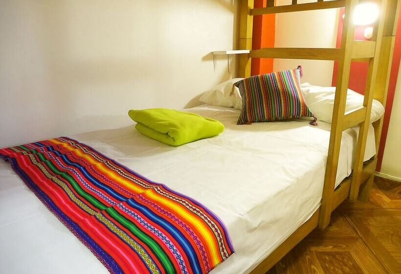 Кровать в Общей Комнате, Paypurix Hostel Lima Airport