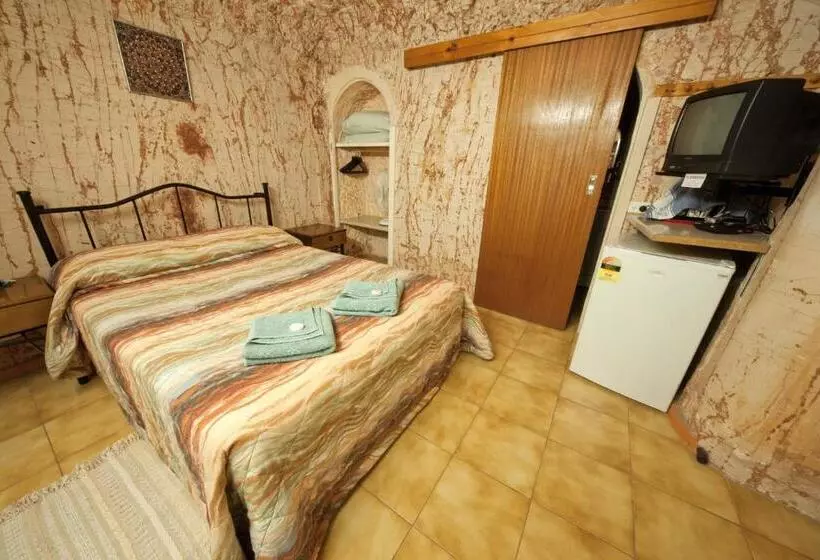 اتاق استاندارد, Radeka Downunder Underground Motel