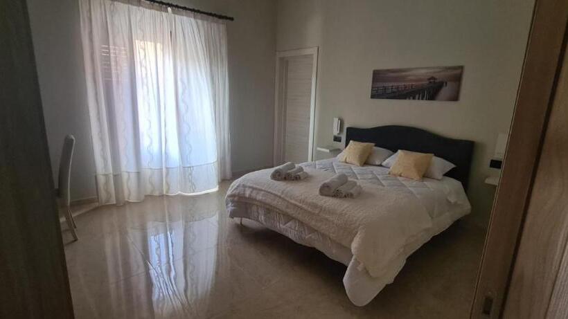 חדר סטנדרט לארבעה, Home 105 Salento