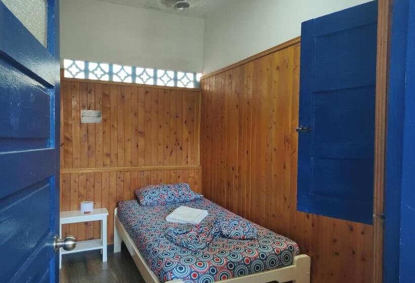 Номер Стандарт Индивидуальный Совместная Ванная, Casa Hostal Luna Llena