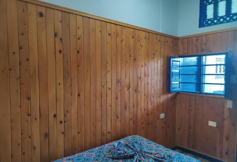Номер Стандарт Индивидуальный Совместная Ванная, Casa Hostal Luna Llena