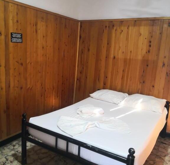 Номер Стандарт Совместная Ванная, Casa Hostal Luna Llena