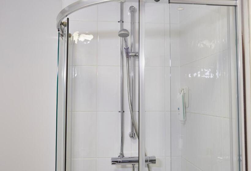 Номер Стандарт, The Bowman By Greene King Inns