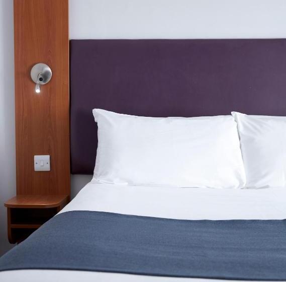 Номер Стандарт, The Bowman By Greene King Inns