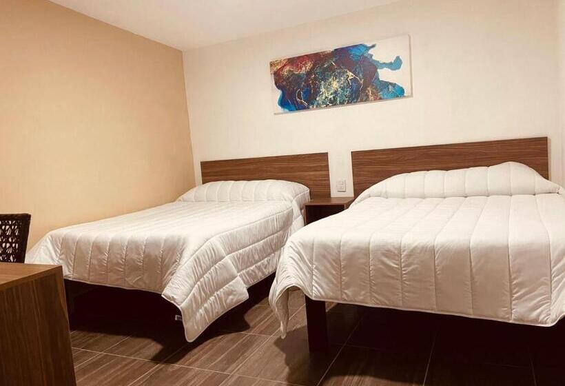 חדר קומפורט לשלושה, La Casona Real