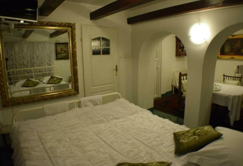 标准间, Piaseczno Willa Staropolska