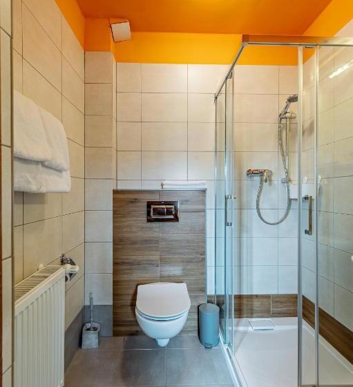 غرفة إقتصادية, Pensjonat Miejski