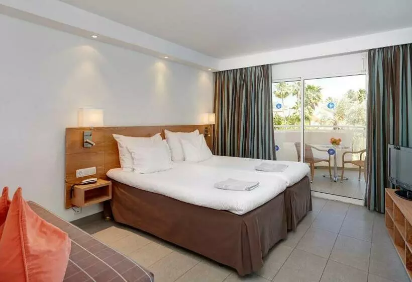 スタンダードスタジオ, Hipotels Apartamentos Cala Bona