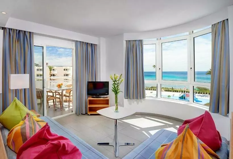 海の見える１ベッドルームアパートメント, Hipotels Apartamentos Cala Bona