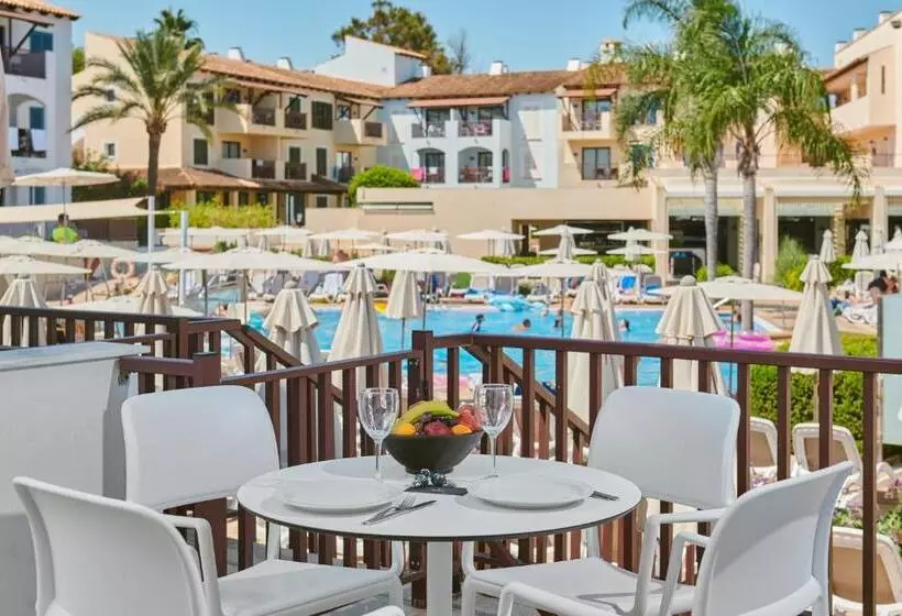 プールの見える１ベッドルームアパートメント, Hipotels Apartamentos Cala Bona