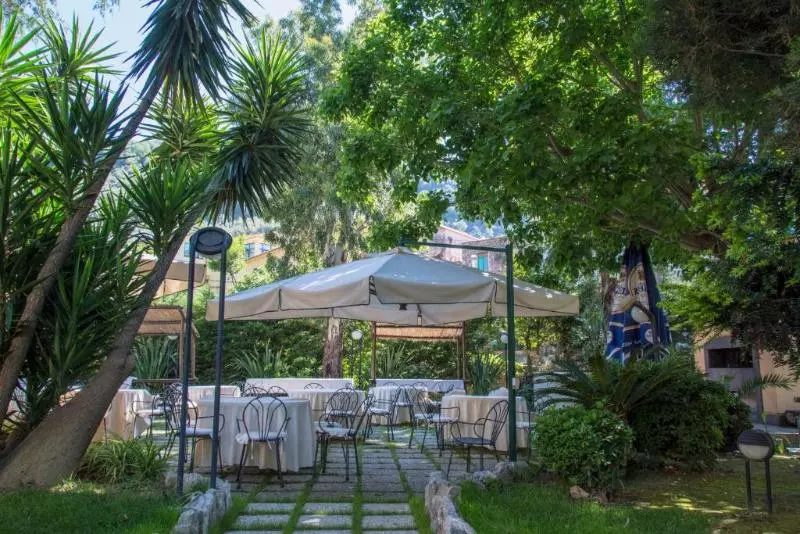 プールの見える１ベッドルームアパートメント, Hipotels Apartamentos Cala Bona