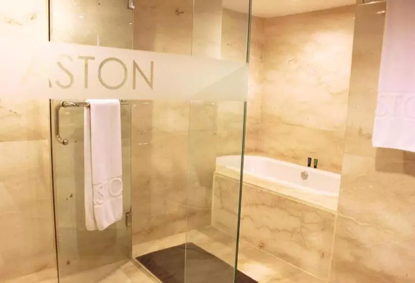 スイート, Aston Pluit Hotel & Residence