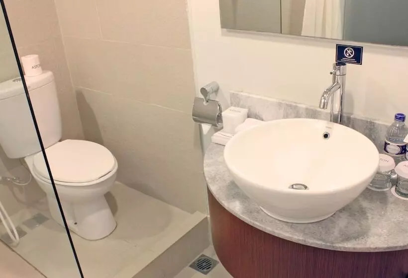 スタンダードスタジオ, Aston Pluit Hotel & Residence