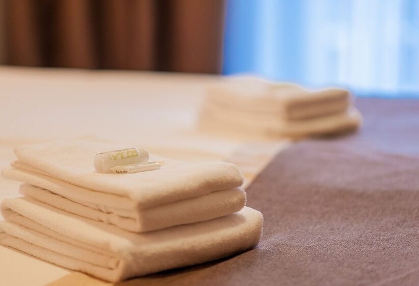 اتاق استاندارد, Bridge Resort