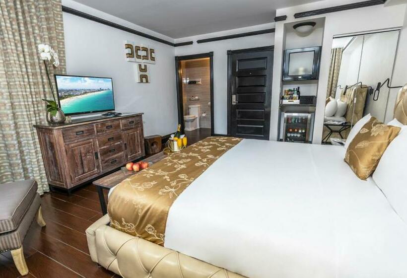 スタンダードルーム, Croydon