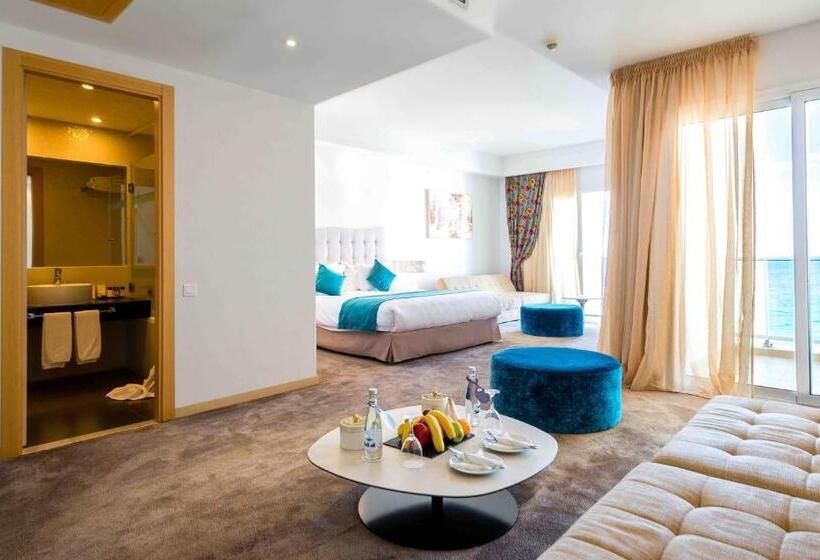 اتاق اجرایی, Farah Tanger