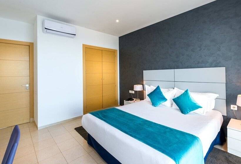 بانگلوی استاندارد, Farah Tanger