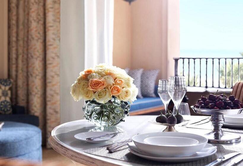 Номер Deluxe Кровать Кинг, Four Seasons Resort Dubai At Jumeirah Beach