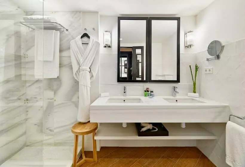 اتاق لوکس با تراس, H10 Metropolitan 4* Sup