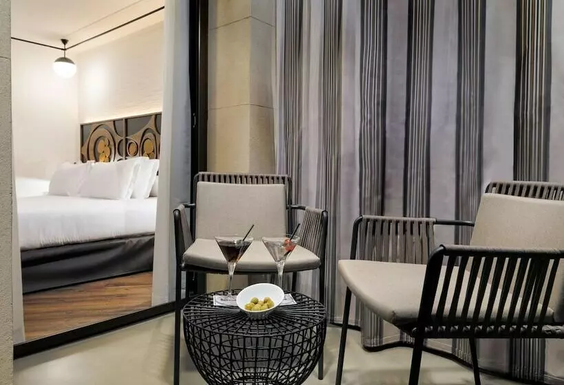 اتاق لوکس با تراس, H10 Metropolitan 4* Sup