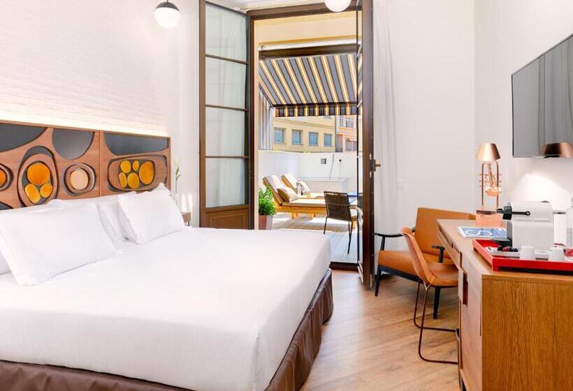 Номер Deluxe с Террасой, H10 Metropolitan 4* Sup