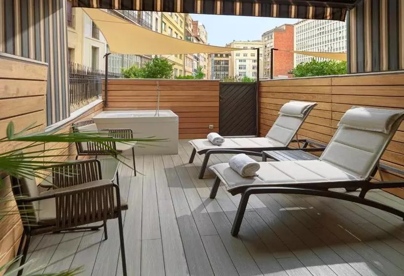 اتاق لوکس با تراس, H10 Metropolitan 4* Sup