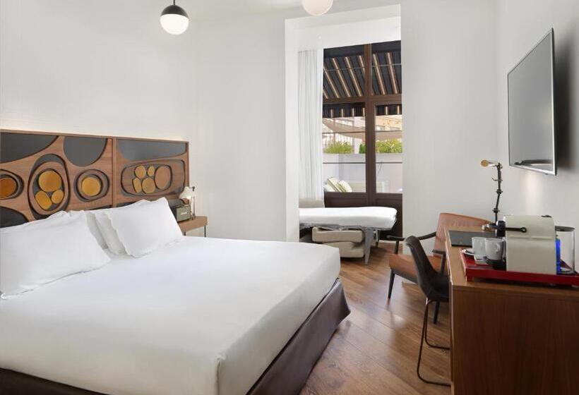 Номер Deluxe с Террасой, H10 Metropolitan 4* Sup